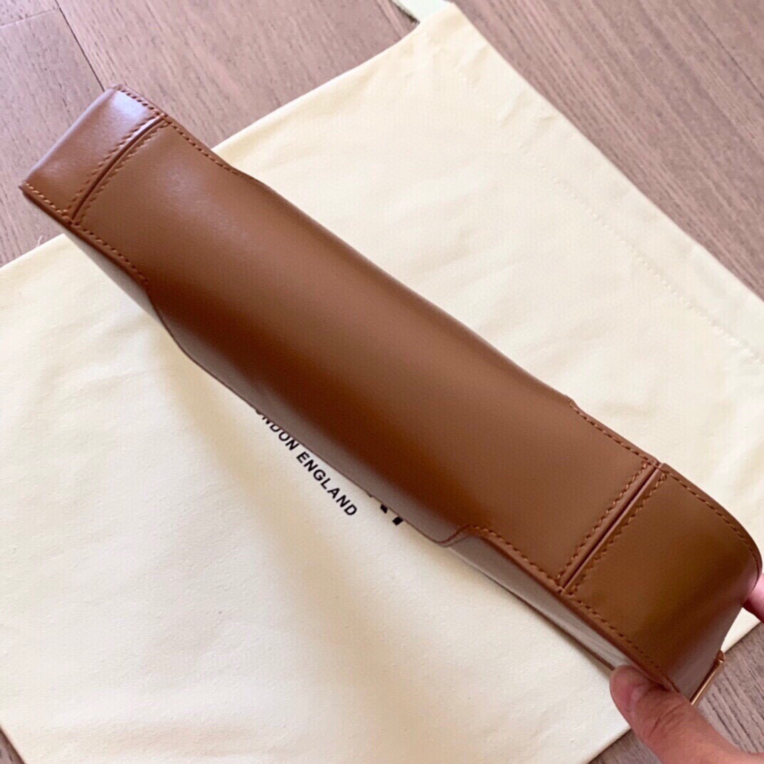 Burberry Armpit Bag-28X14X5CM