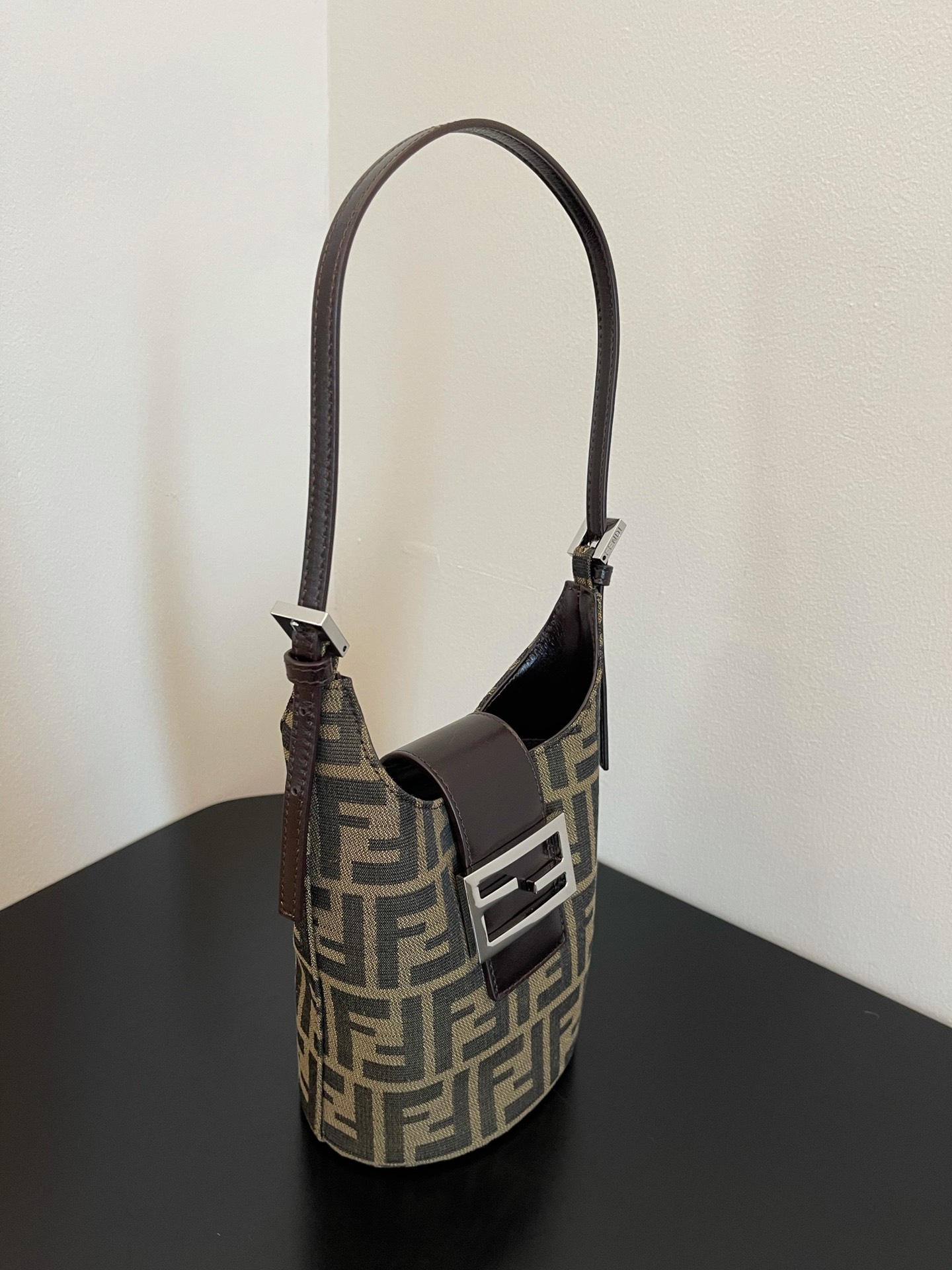 Fendi Vintage Handbags-21x10x14CM
