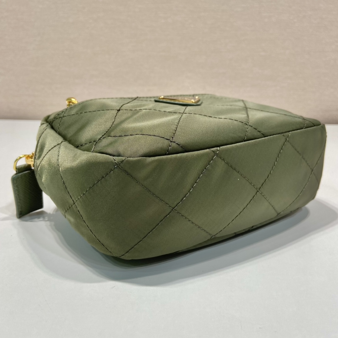 Prada 1BD632 Vintage Bag-19*14*6CM