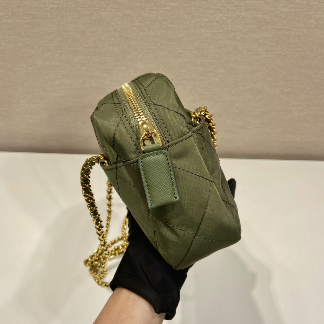 Prada 1BD632 Vintage Bag-19*14*6CM