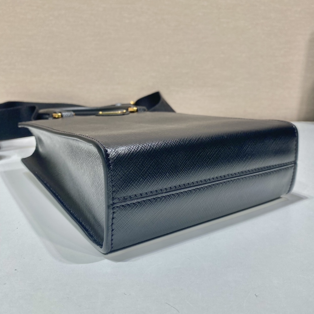 Prada Saffian Tote1BA333-17*19*6CM Prada Saffian Tote1BA333-17*19*6CM