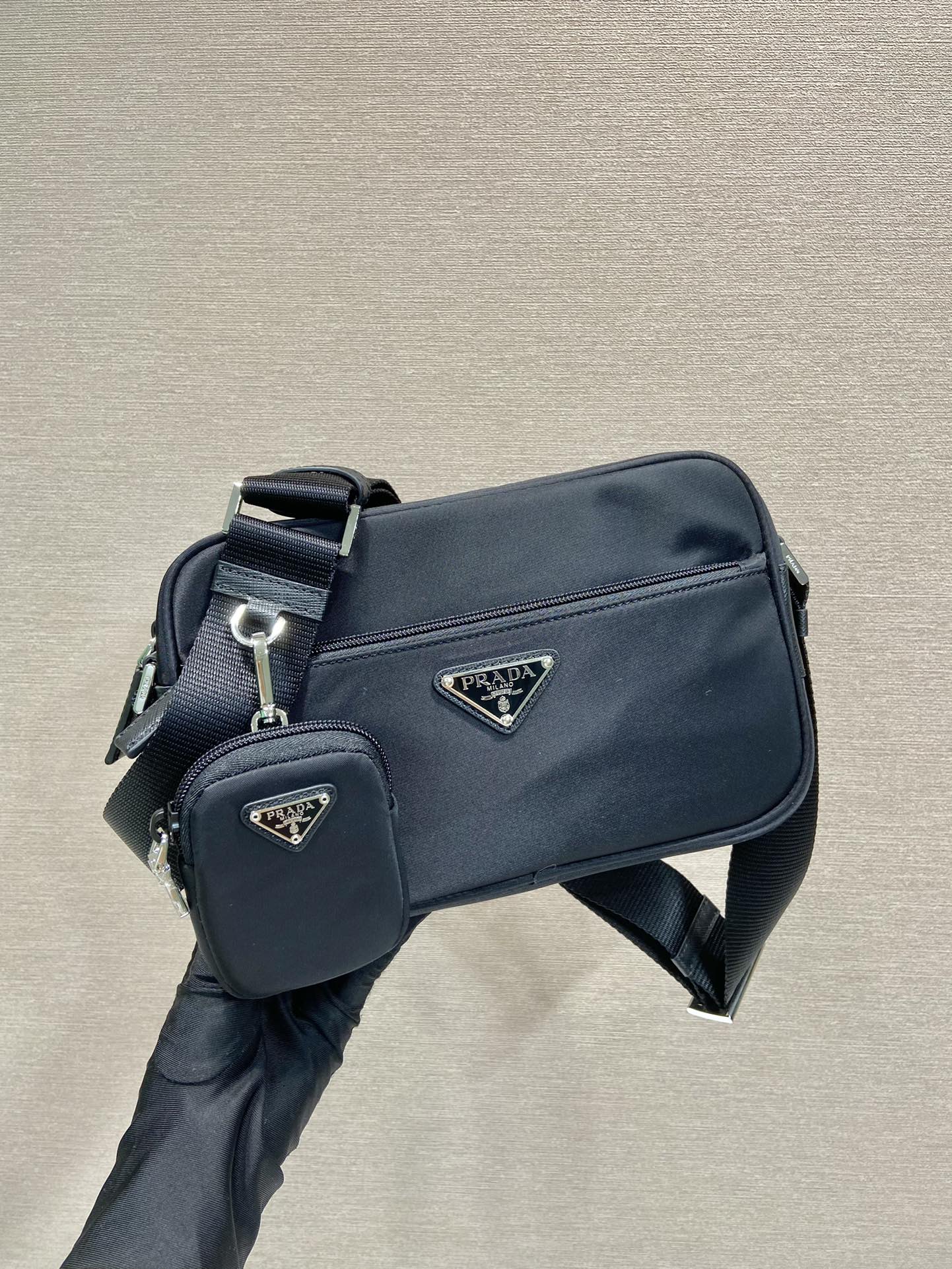 Prada 1BC167 Crossbody Bag -23*15*7CM