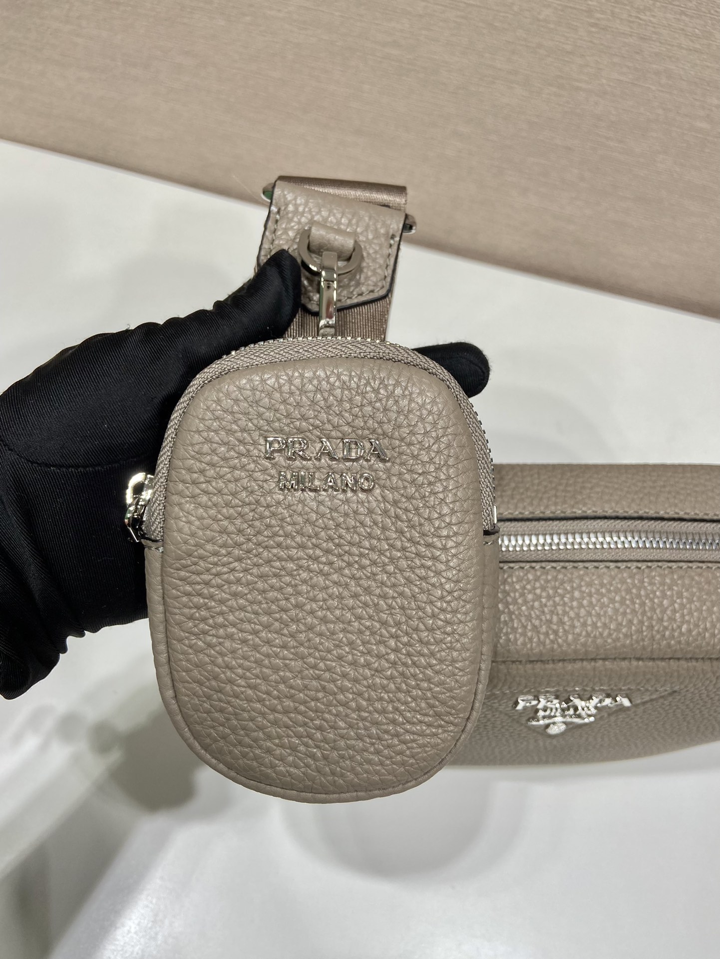 Prada 1BH182 Crossbody Bag -22*14.5*8CM