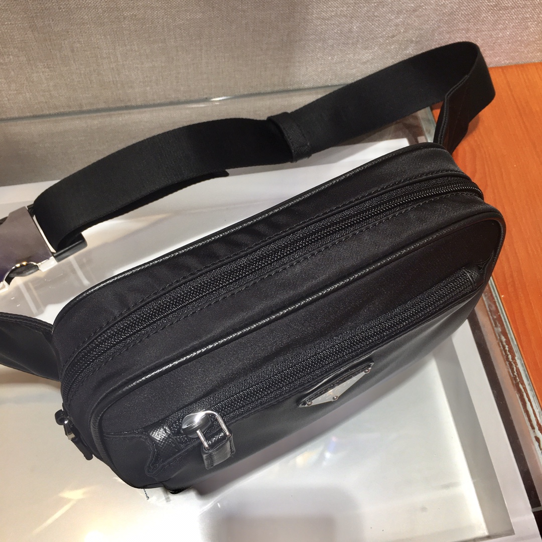 Prada 2VL977 Waist Bag -21*12.5*4.5CM Prada 2VL977 Waist Bag -21*12.5*4.5CM
