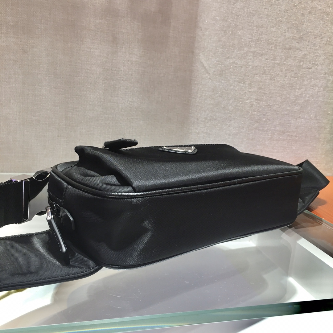 Prada 2VL977 Waist Bag -21*12.5*4.5CM Prada 2VL977 Waist Bag -21*12.5*4.5CM