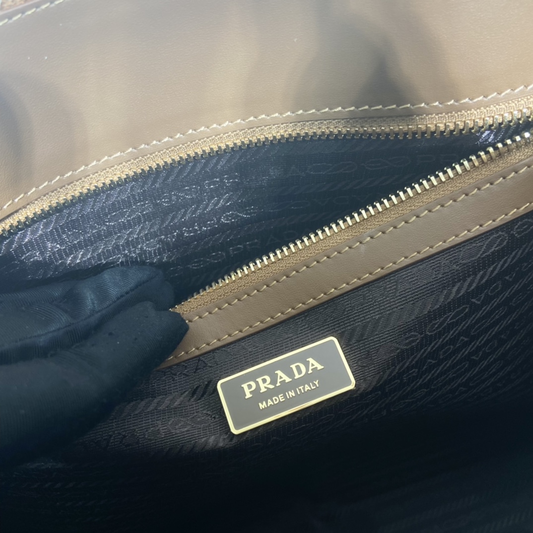 Prada Tote In Saffiano Leather 1BA356-39*31*11CM