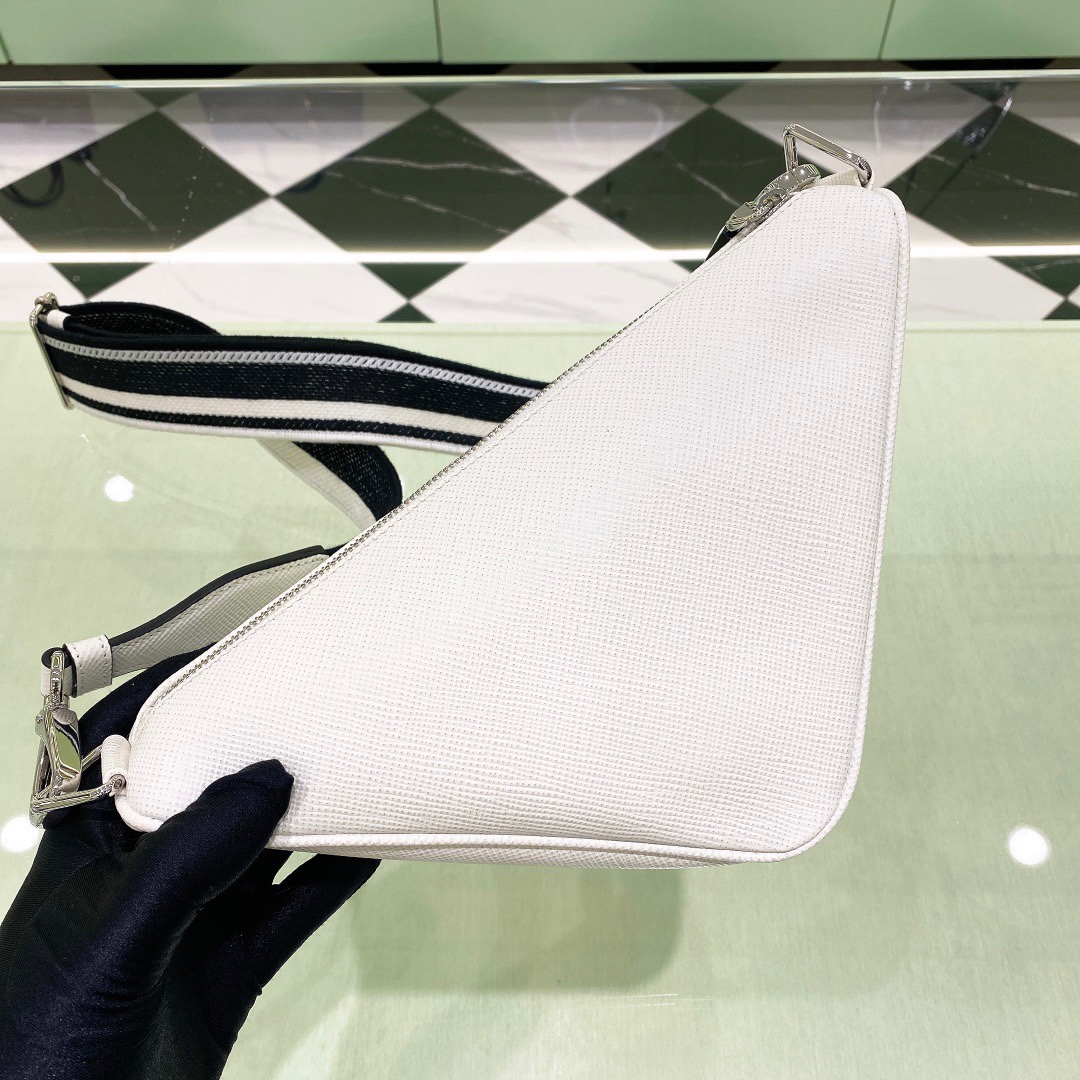 Prada Triangle Handbags 2VH155-28*18*11CM Prada Triangle Handbags 2VH155-28*18*11CM