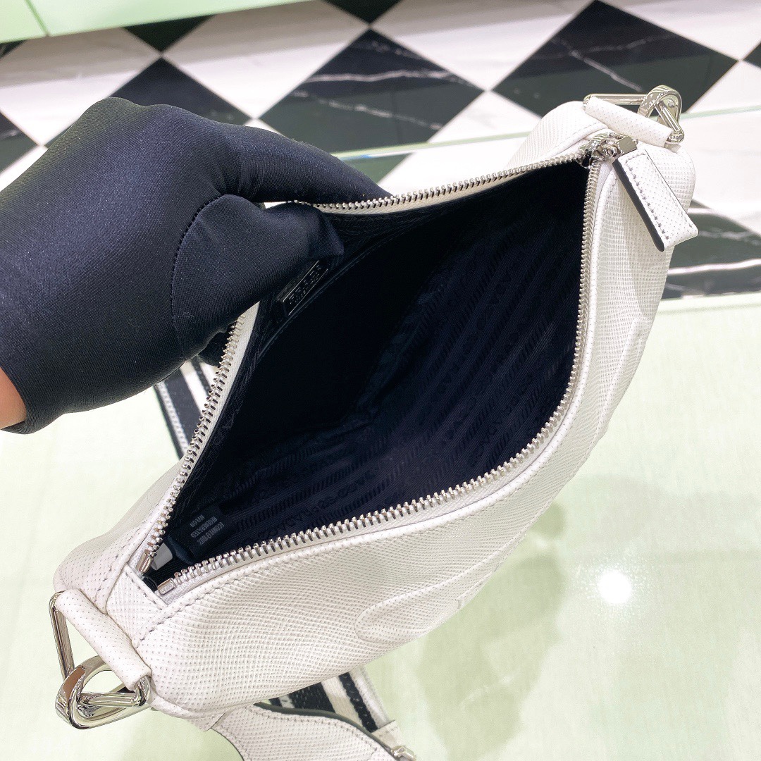 Prada Triangle Handbags 2VH155-28*18*11CM Prada Triangle Handbags 2VH155-28*18*11CM