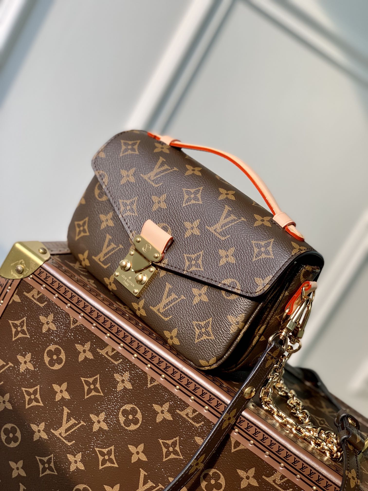 Louis Vuitton Pochette Metis Handbags-21.5*13.5*6CM