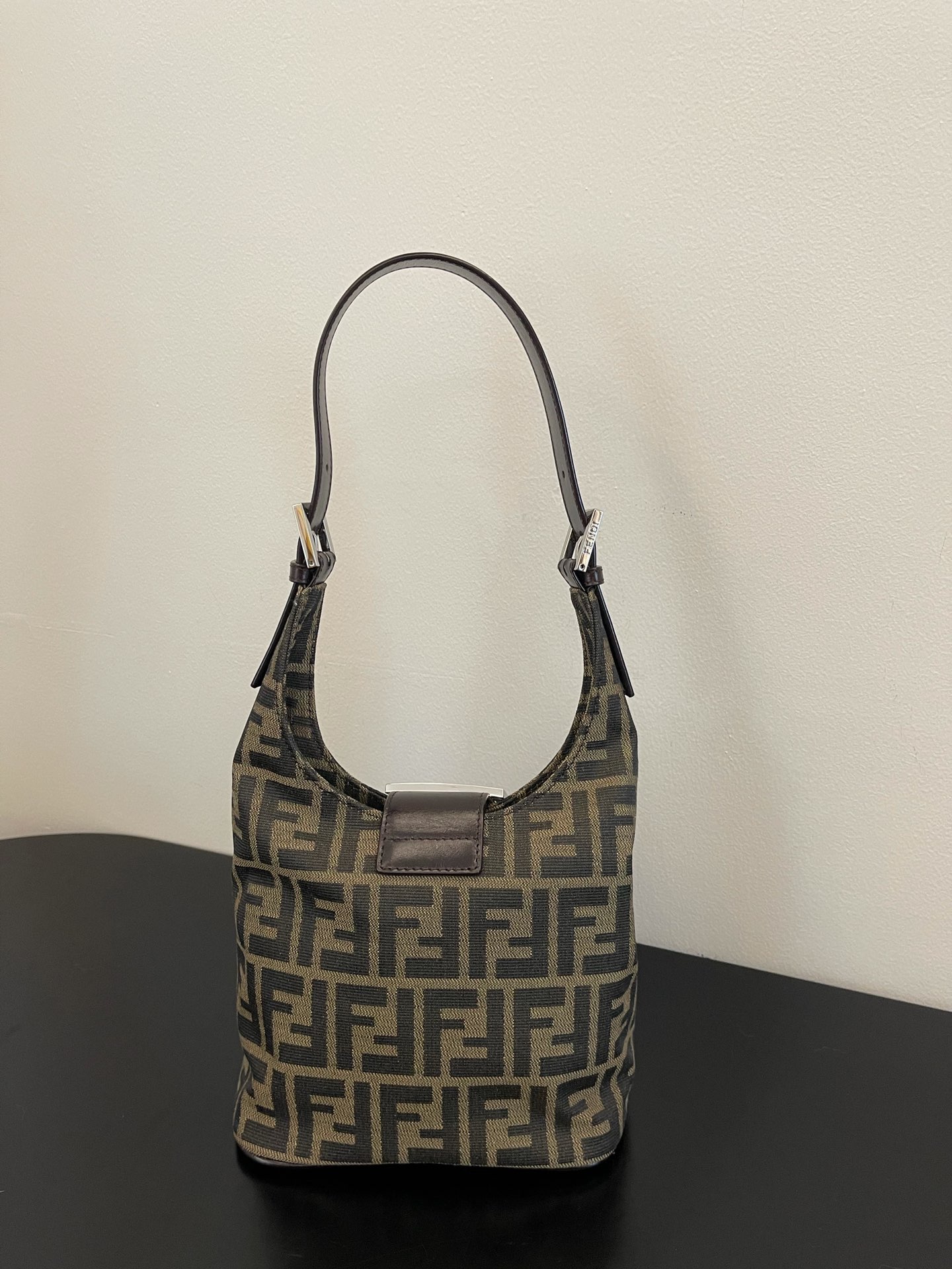 Fendi Vintage Handbags-19x15x14CM