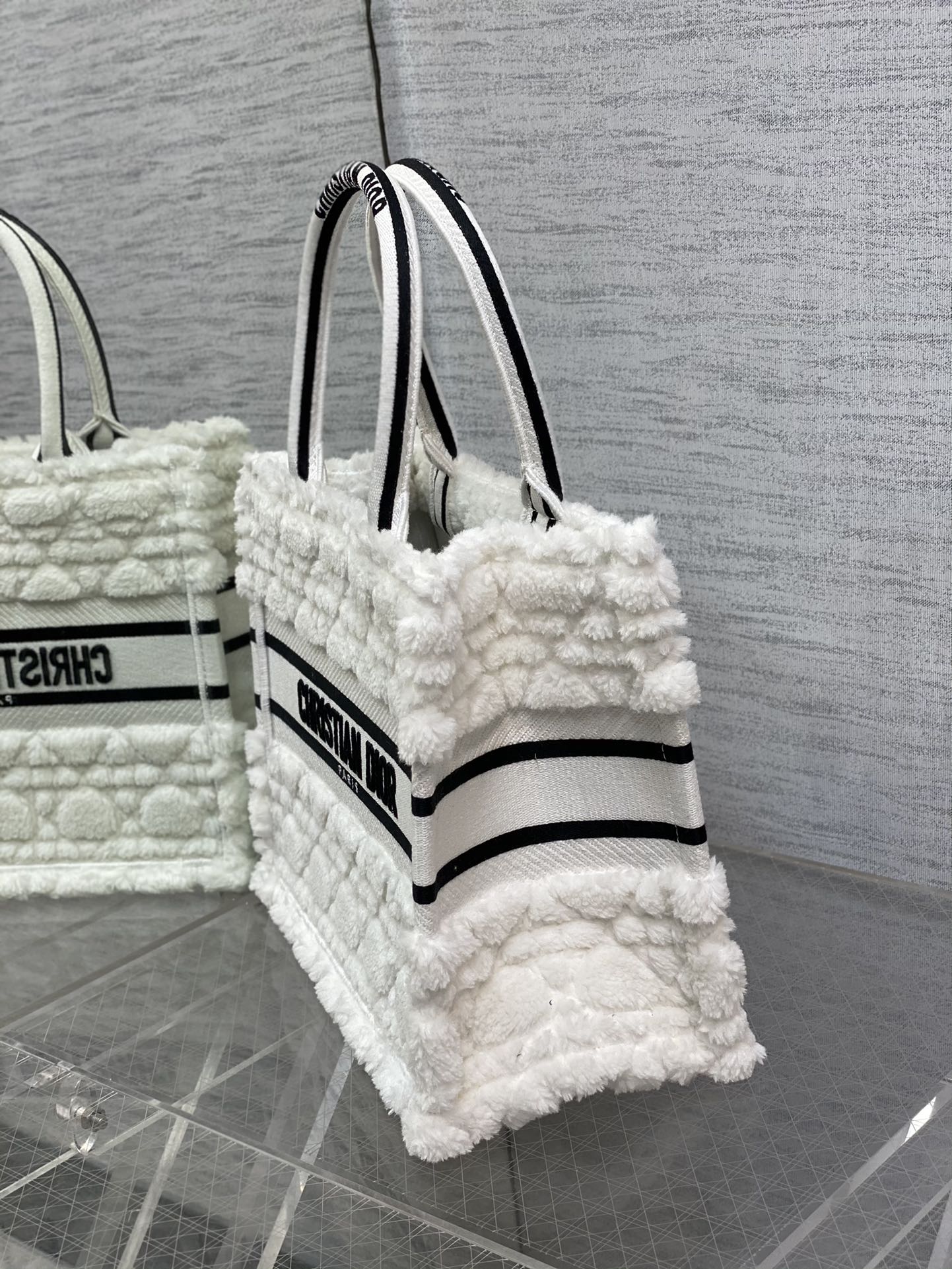 Diro Small Book Tote-26*8*22CM