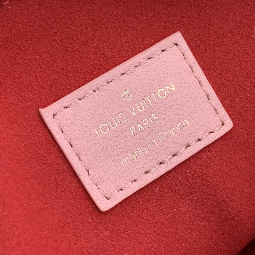 Louis Vuitton Coussin Handbags-26*20*12CM
