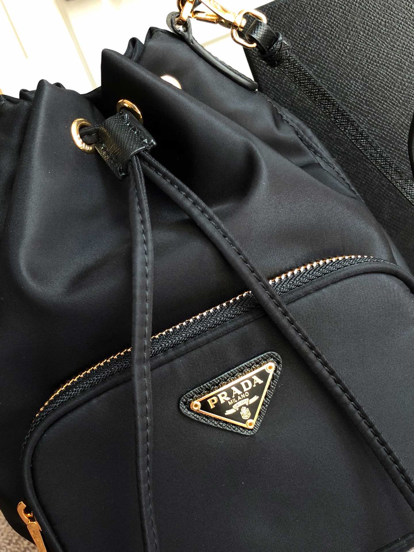 Prada Backpack 1BH038-18x23x12CM