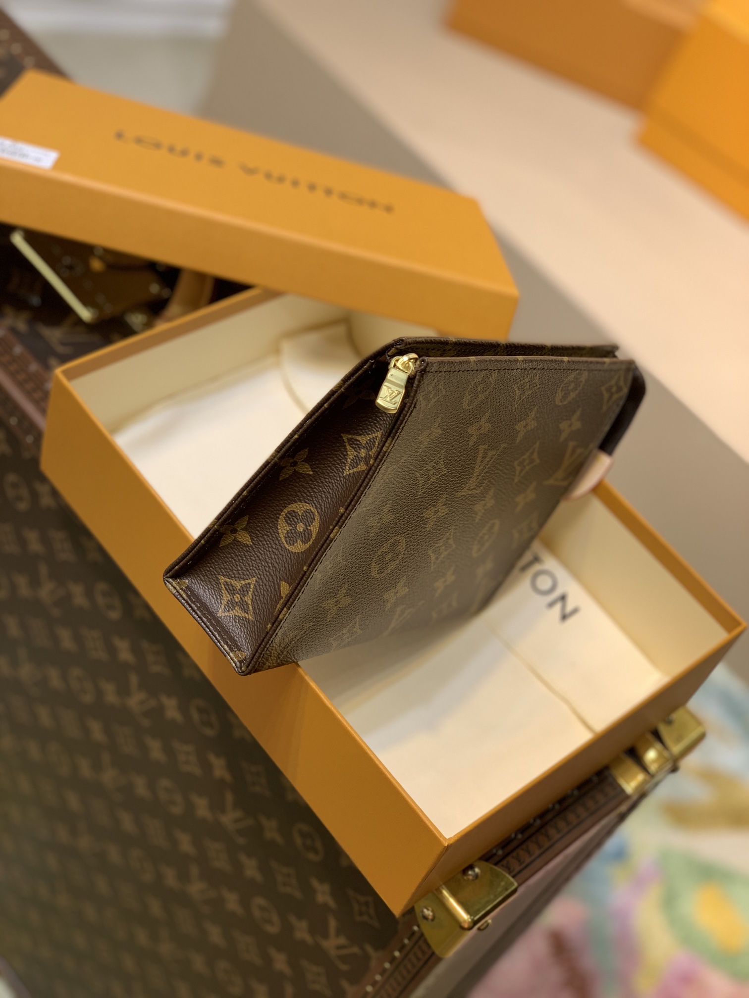 Louis Vuitton Toiletry Pouch -19* 15*6CM