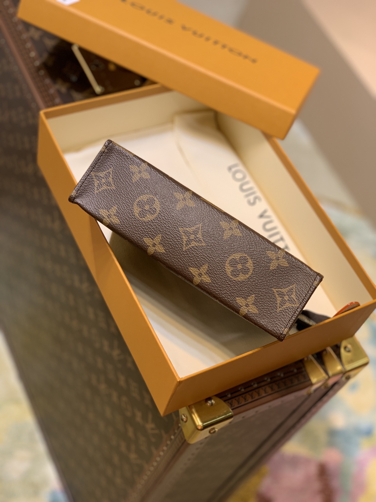 Louis Vuitton Toiletry Pouch -19* 15*6CM Louis Vuitton Toiletry Pouch -19* 15*6CM