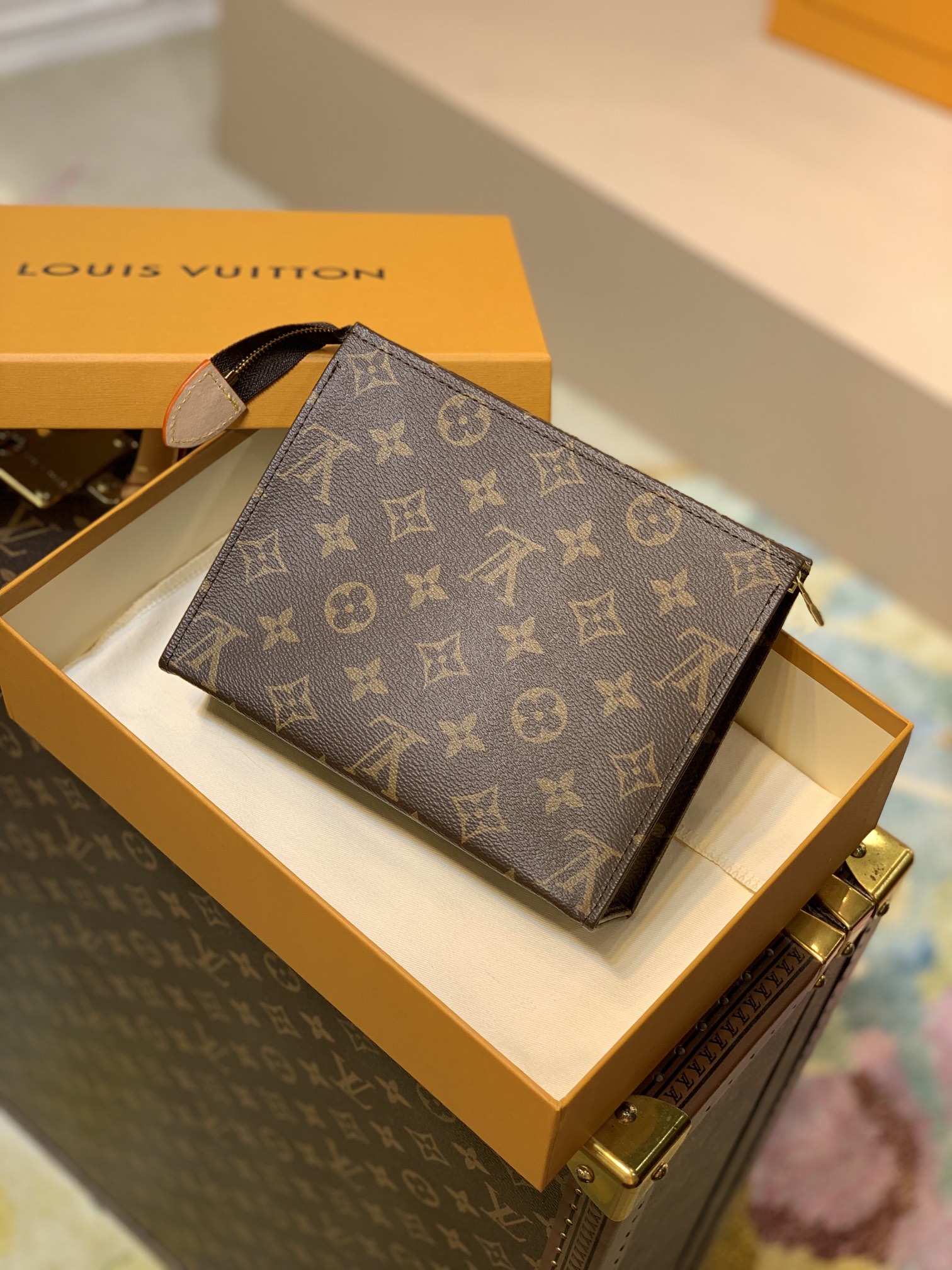 Louis Vuitton Toiletry Pouch -19* 15*6CM Louis Vuitton Toiletry Pouch -19* 15*6CM