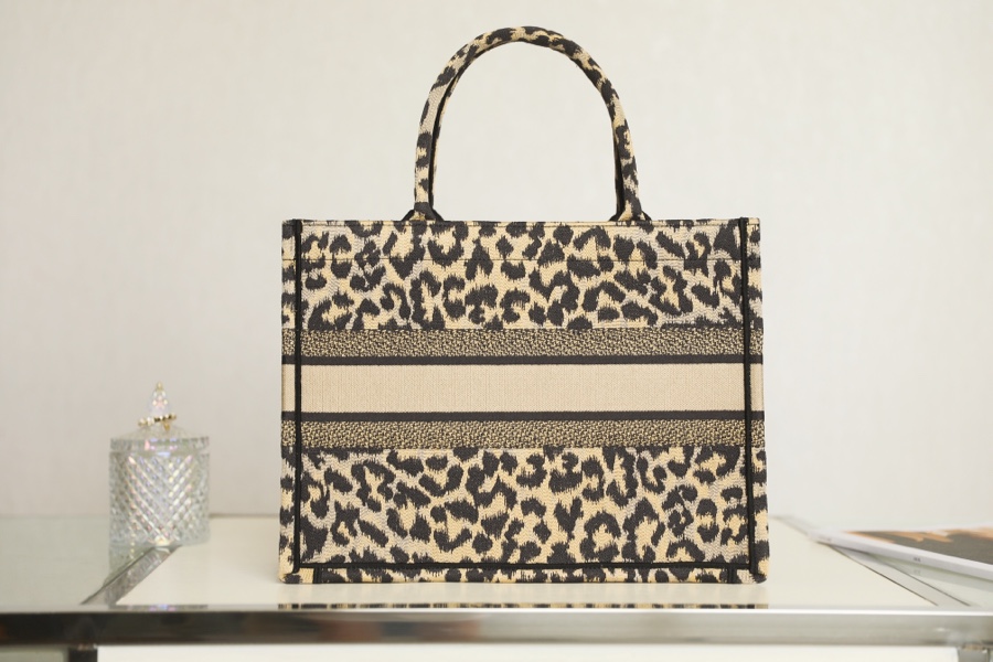 Diro Small Book Tote-36.5CM