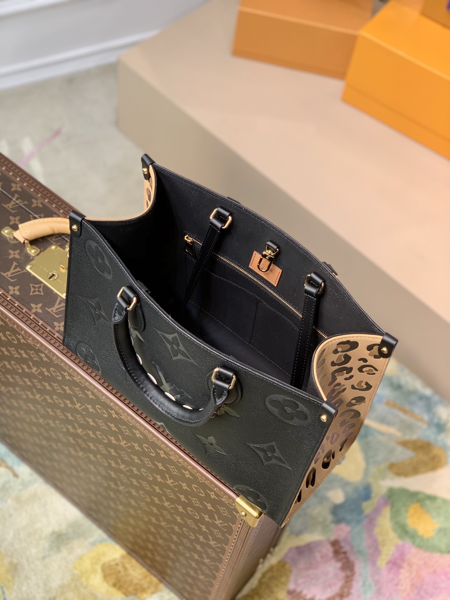 Louis Vuitton Small Onthego Handbag-35*28*15CM