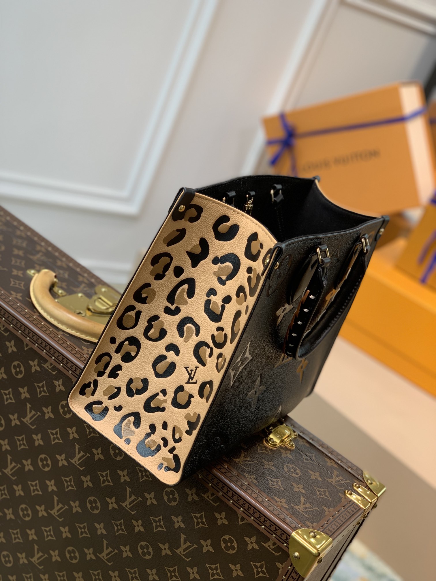 Louis Vuitton Small Onthego Handbag-35*28*15CM