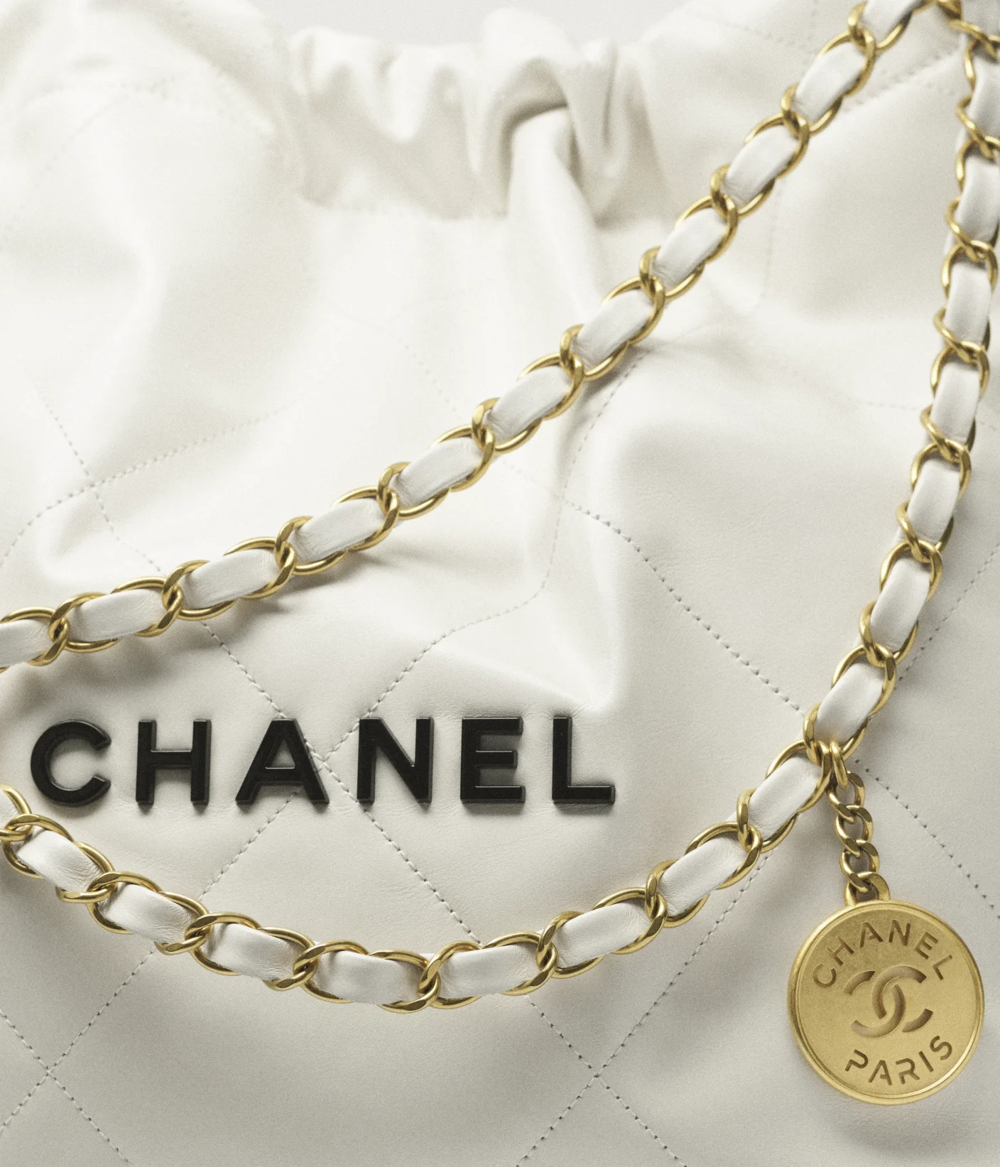 CHANEL 22 Small Handbag