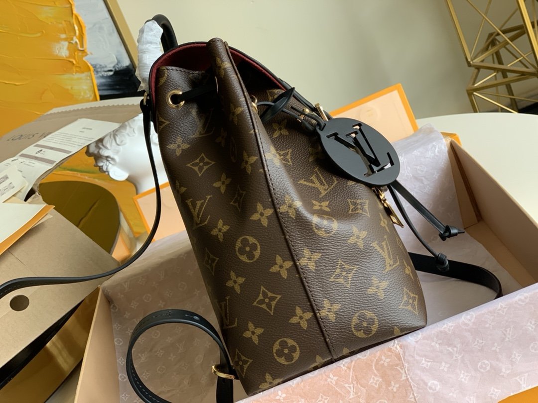Louis Vuitton Montsouris Backpack-27.5 x 33.0 x 14.CM