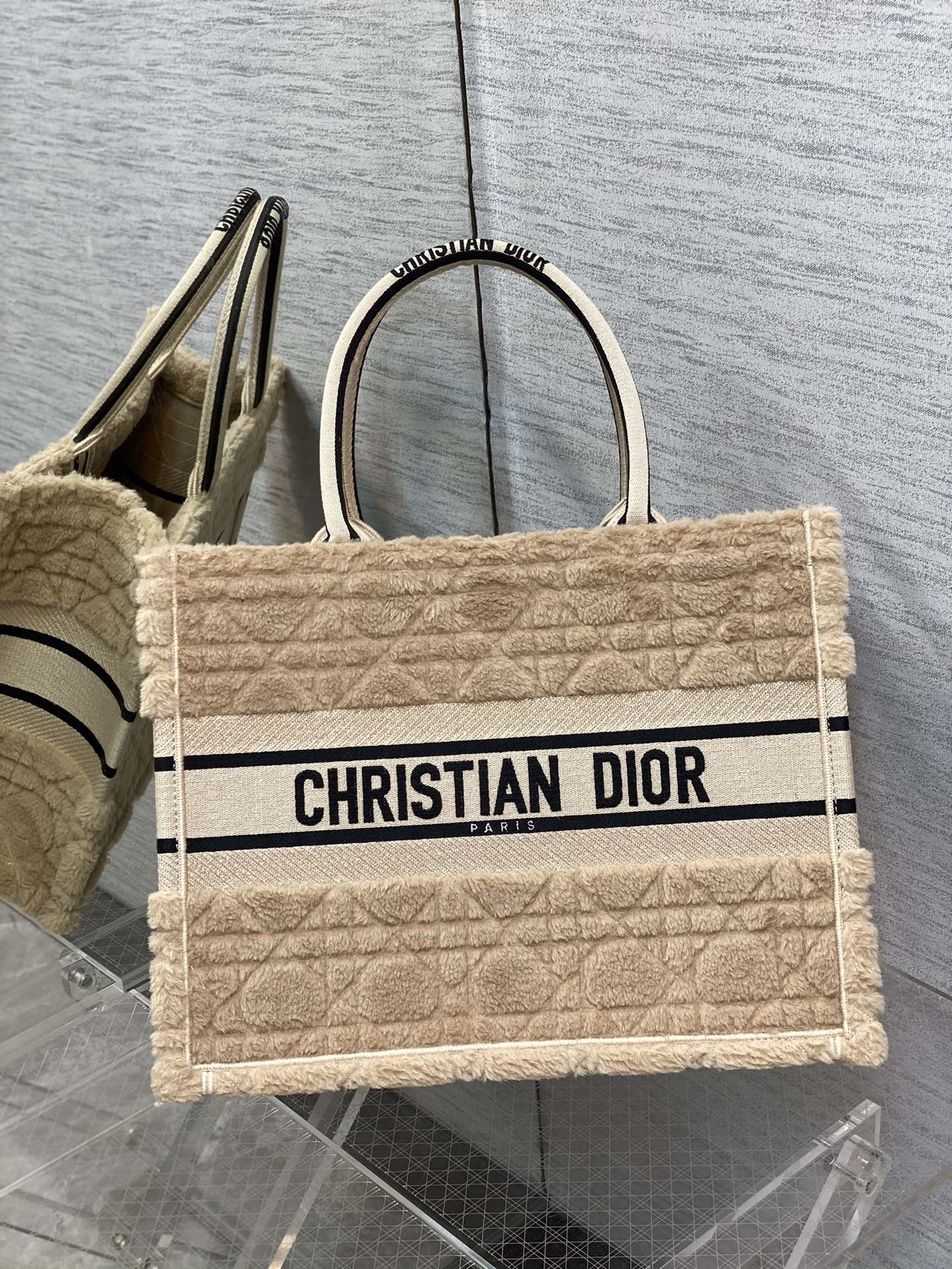 Diro Small Book Tote-36*18*28CM