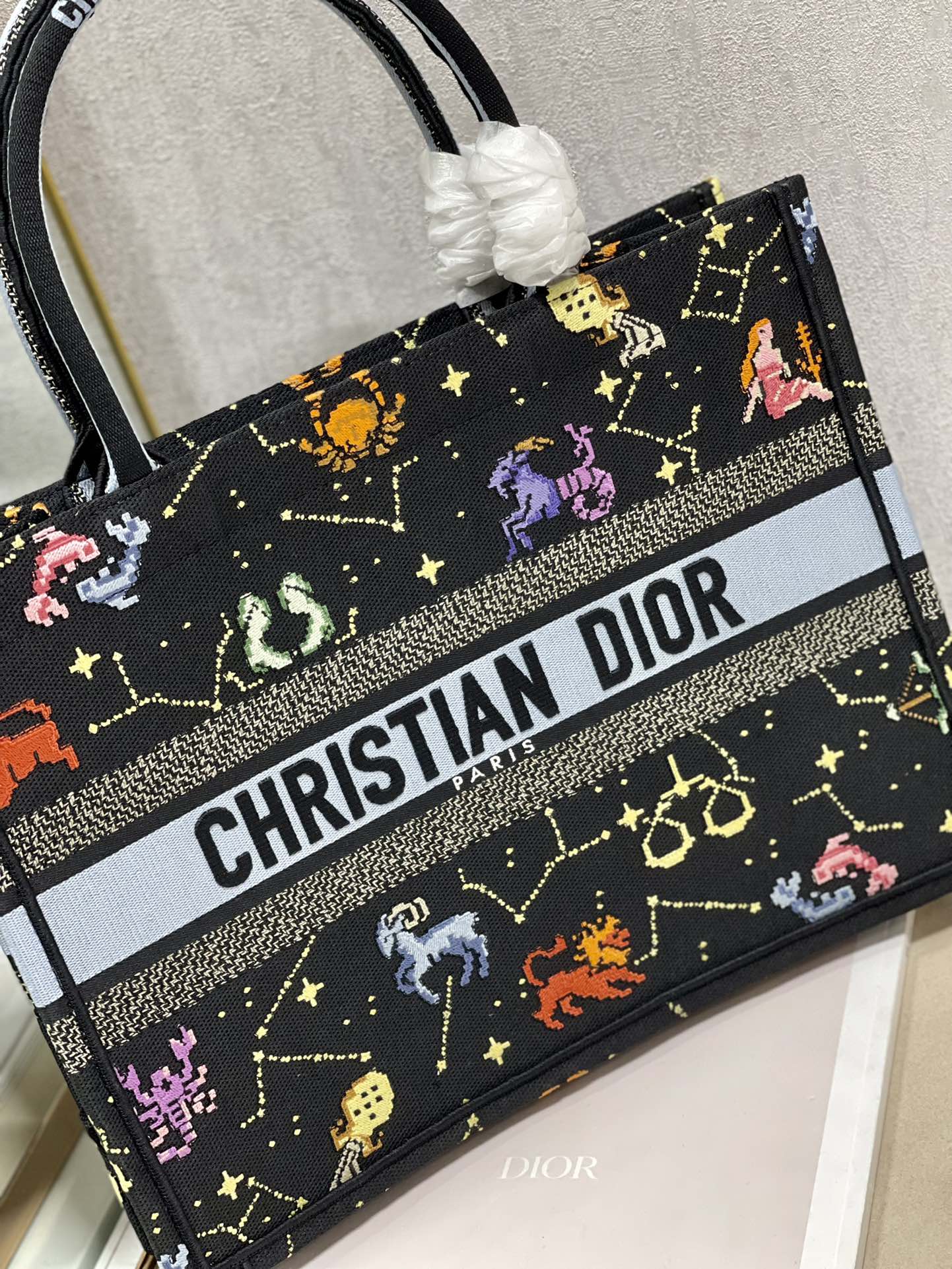 Diro Small Book Tote-36.5CM