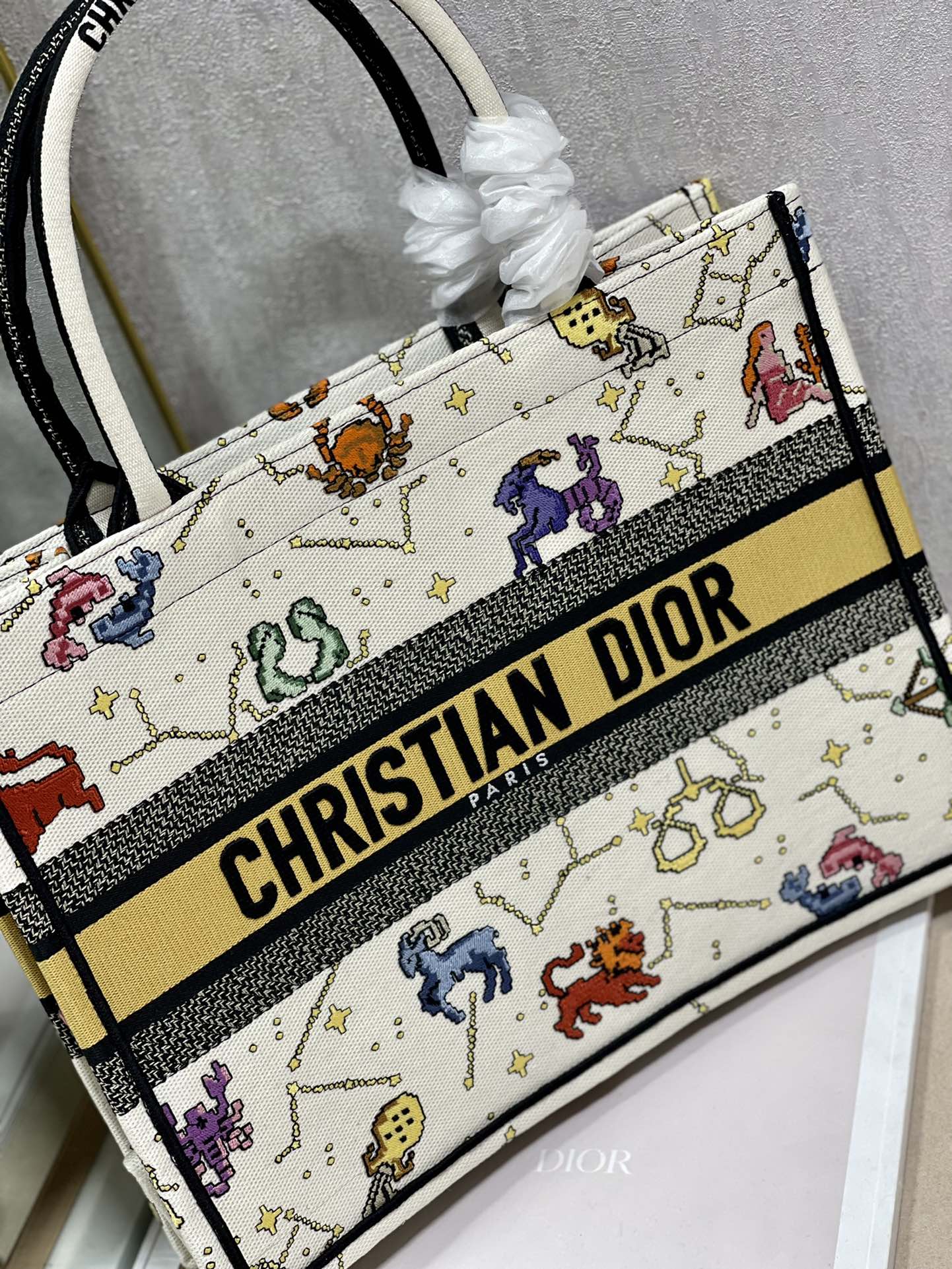 Diro Small Book Tote-36.5CM