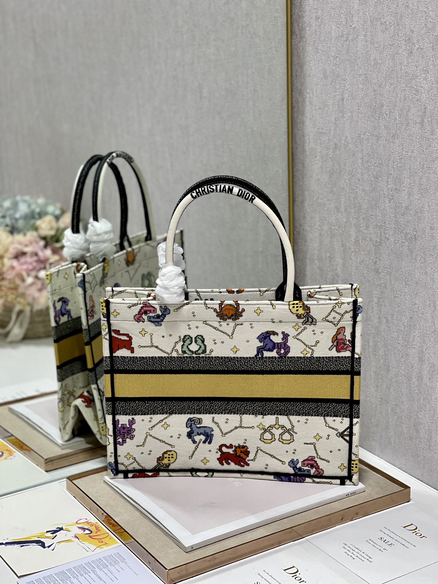 Diro Small Book Tote-36.5CM