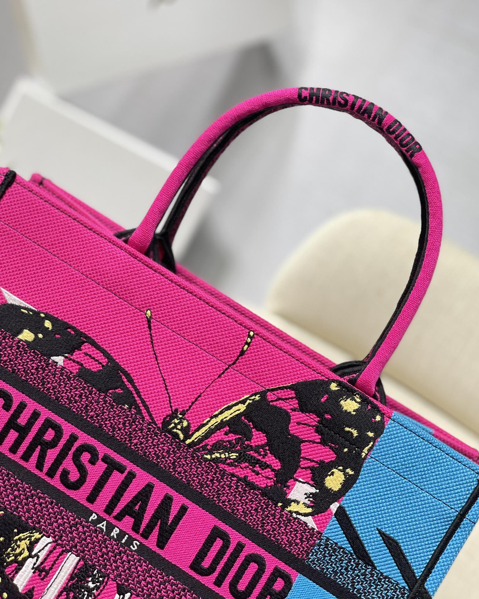 Diro Small Book Tote-36.5CM