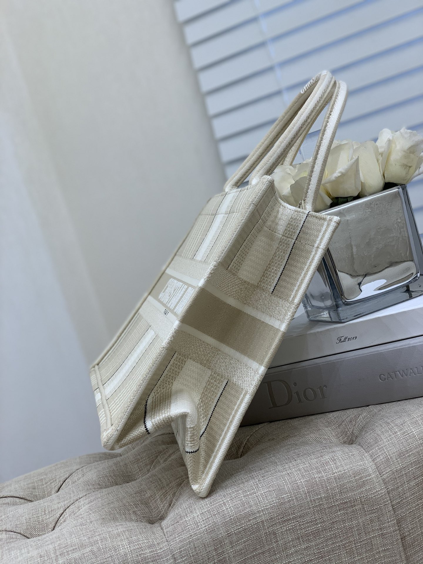 Diro Small Book Tote-36.5CM