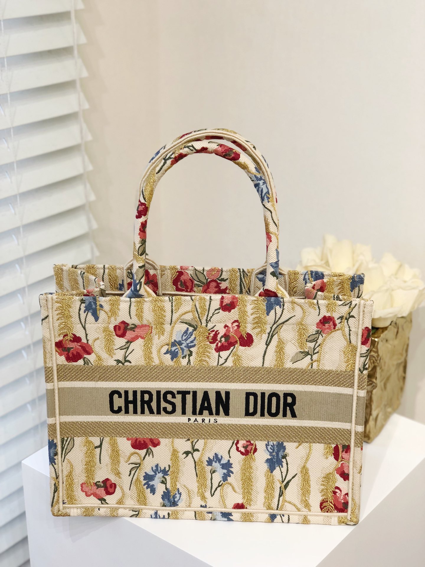 Diro Small Book Tote-36.5CM