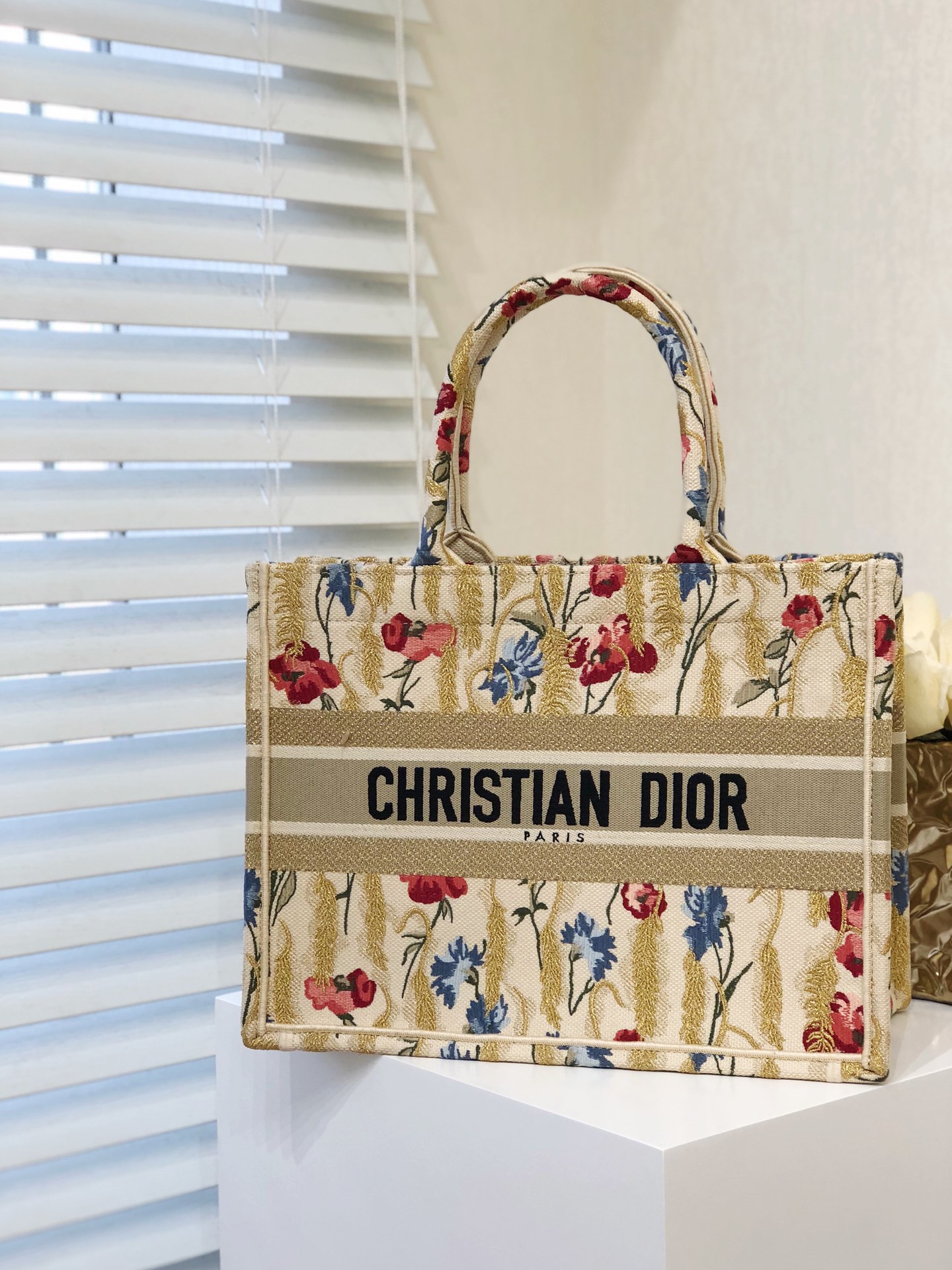 Diro Small Book Tote-36.5CM