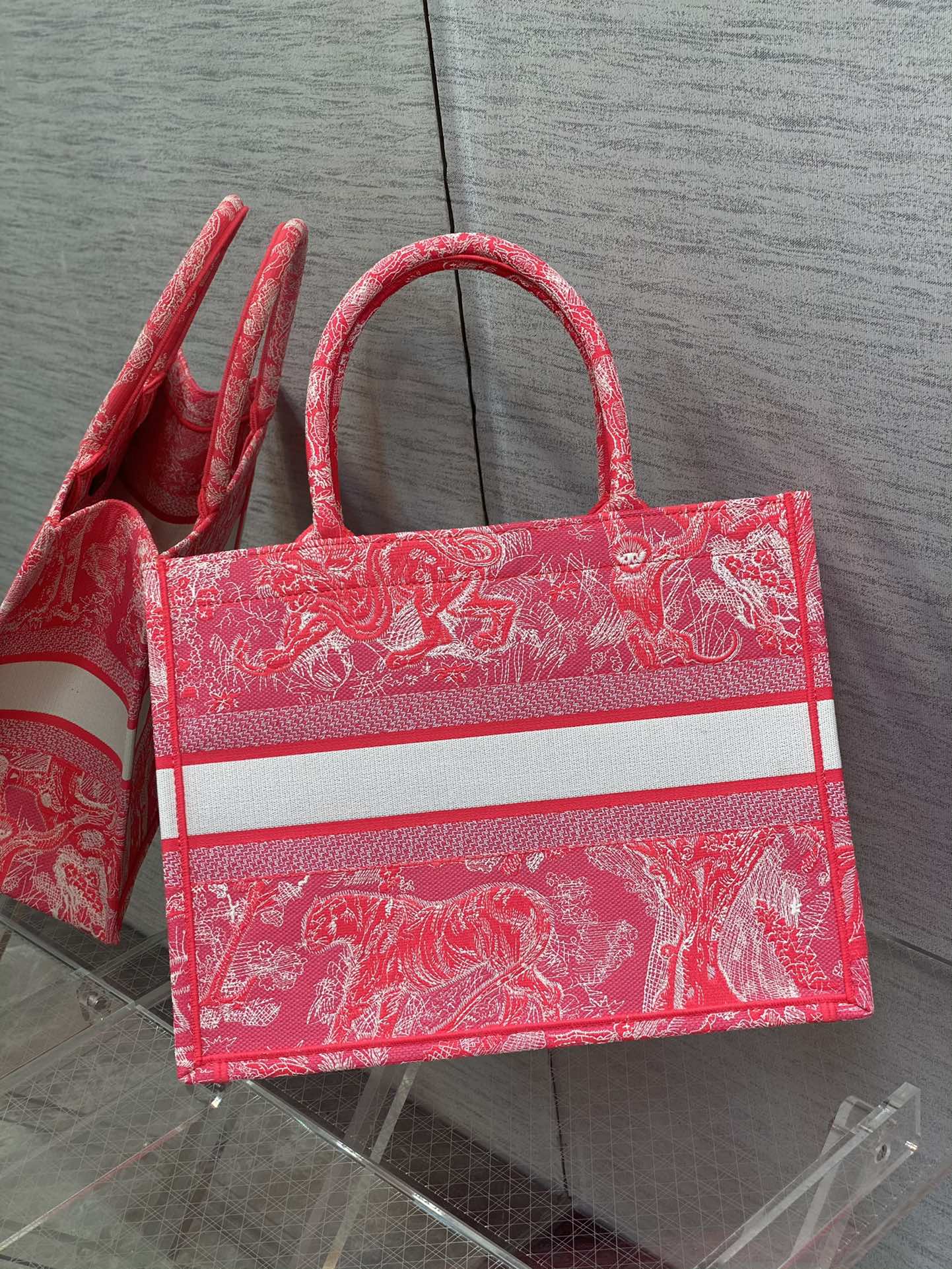 Diro Small Book Tote-36.5CM