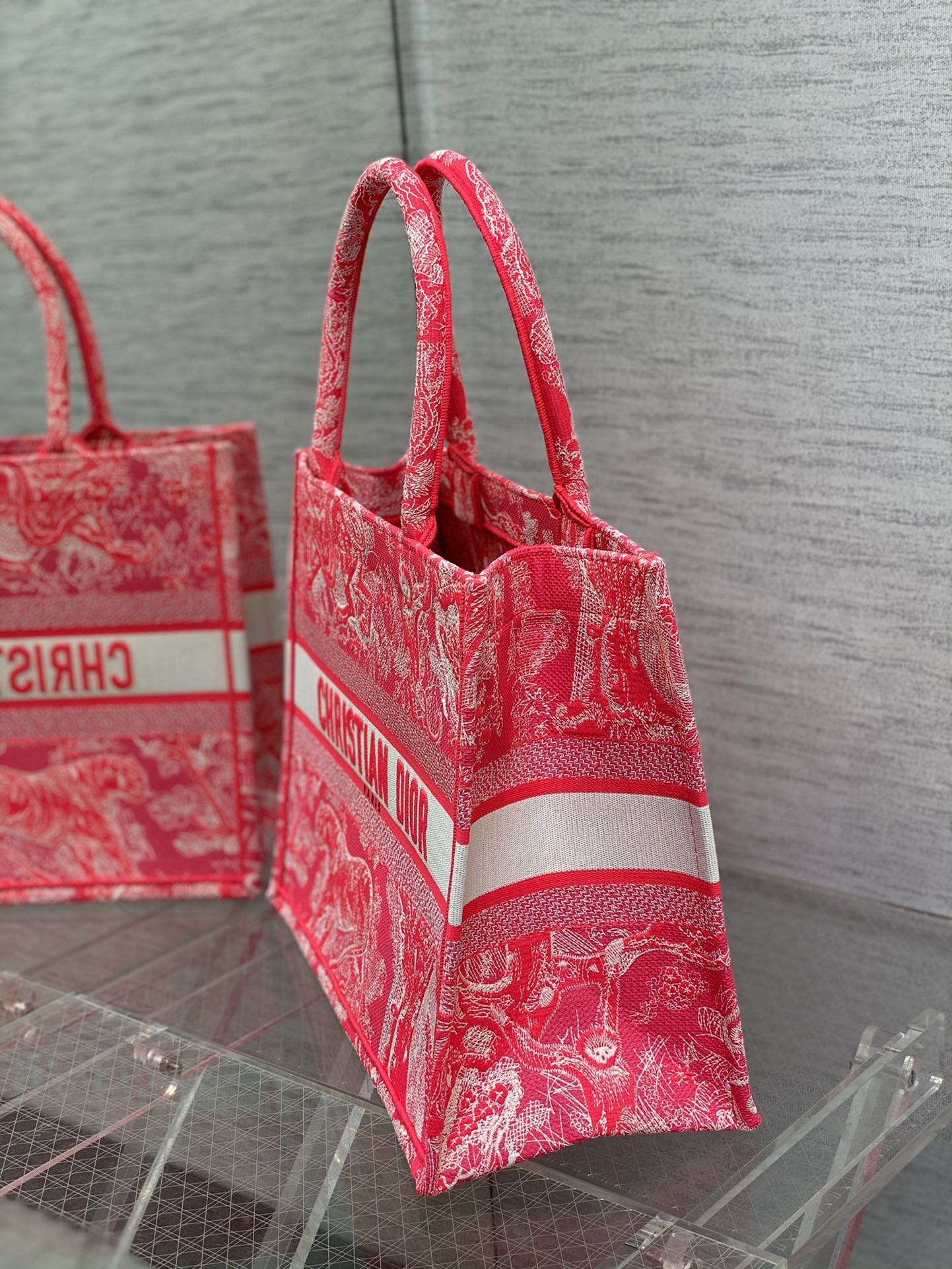 Diro Small Book Tote-36.5CM