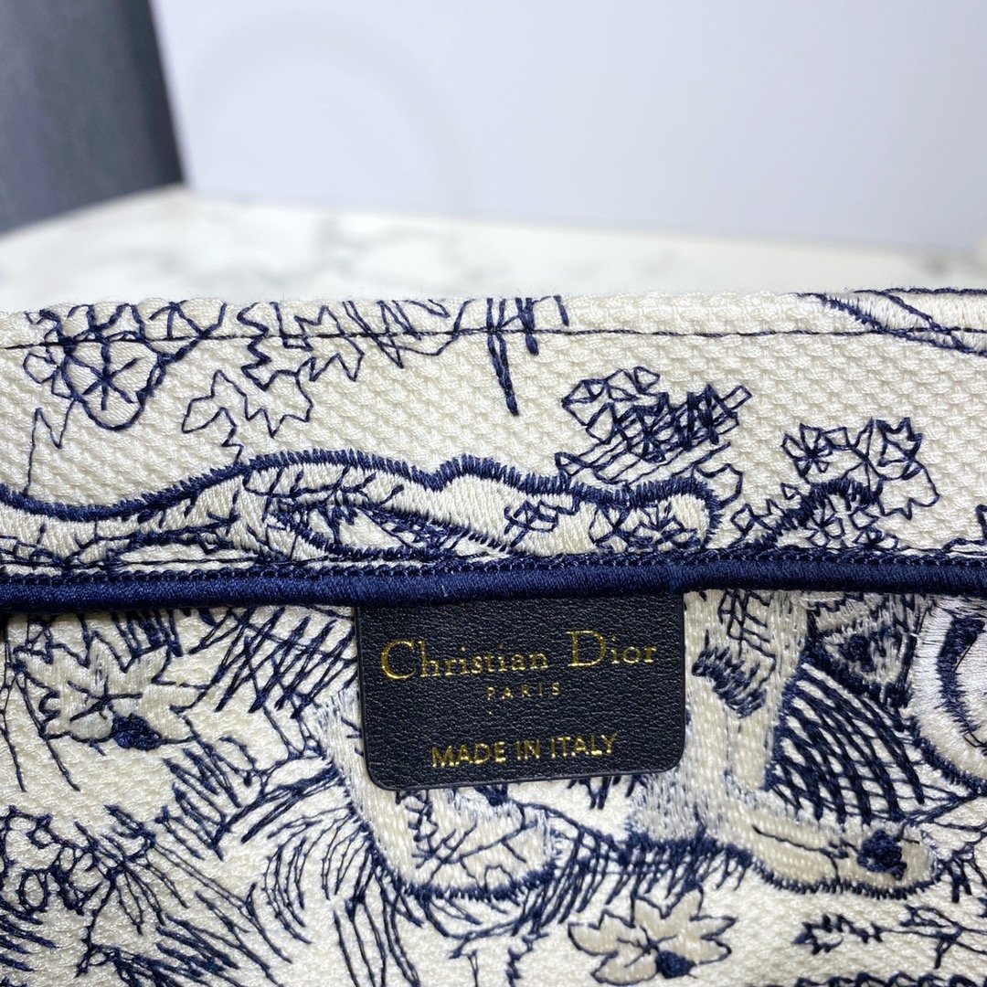 Diro Small Book Tote-36.5CM