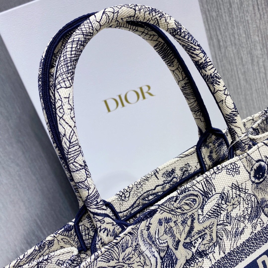 Diro Small Book Tote-36.5CM