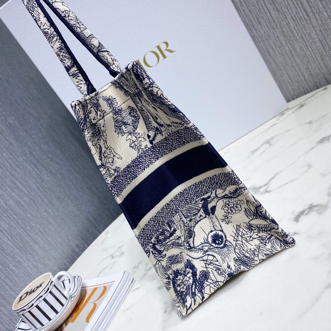 Diro Small Book Tote-36.5CM