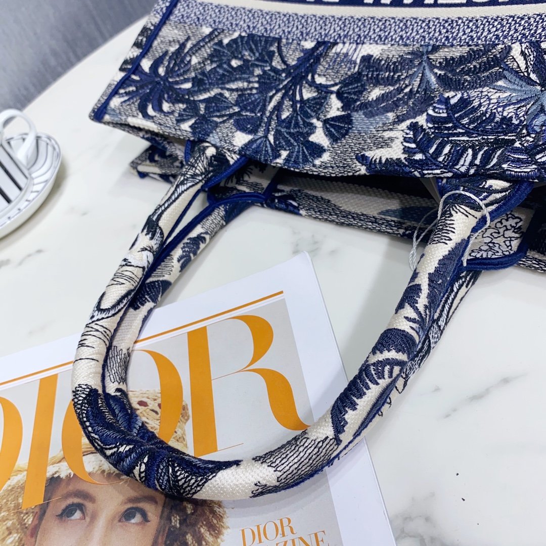 Diro Small Book Tote-36.5CM