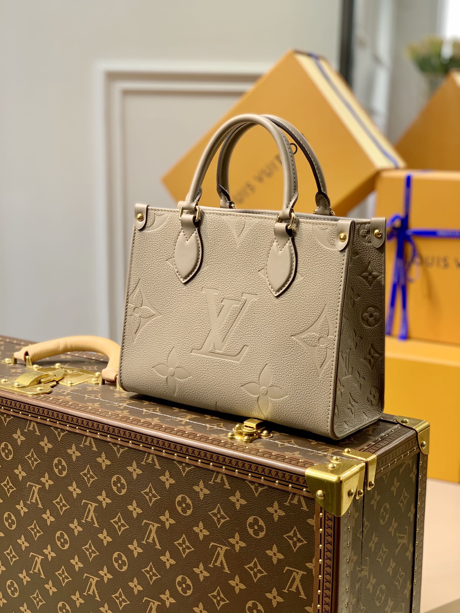 Louis Vuitton Onthego Handbag-28*11*19CM