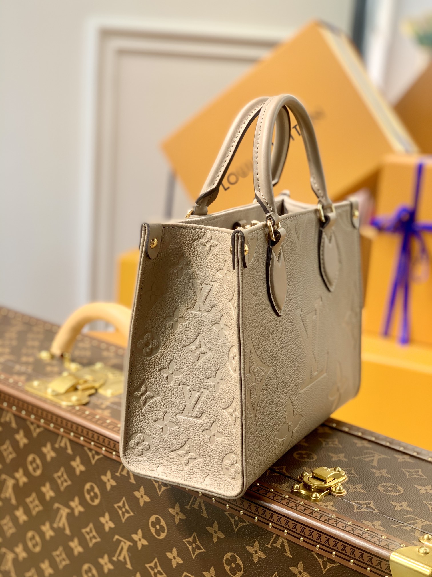 Louis Vuitton Onthego Handbag-28*11*19CM