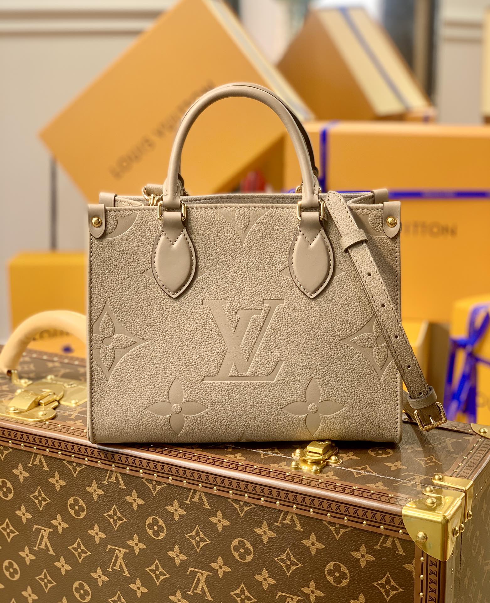 Louis Vuitton Onthego Handbag-28*11*19CM