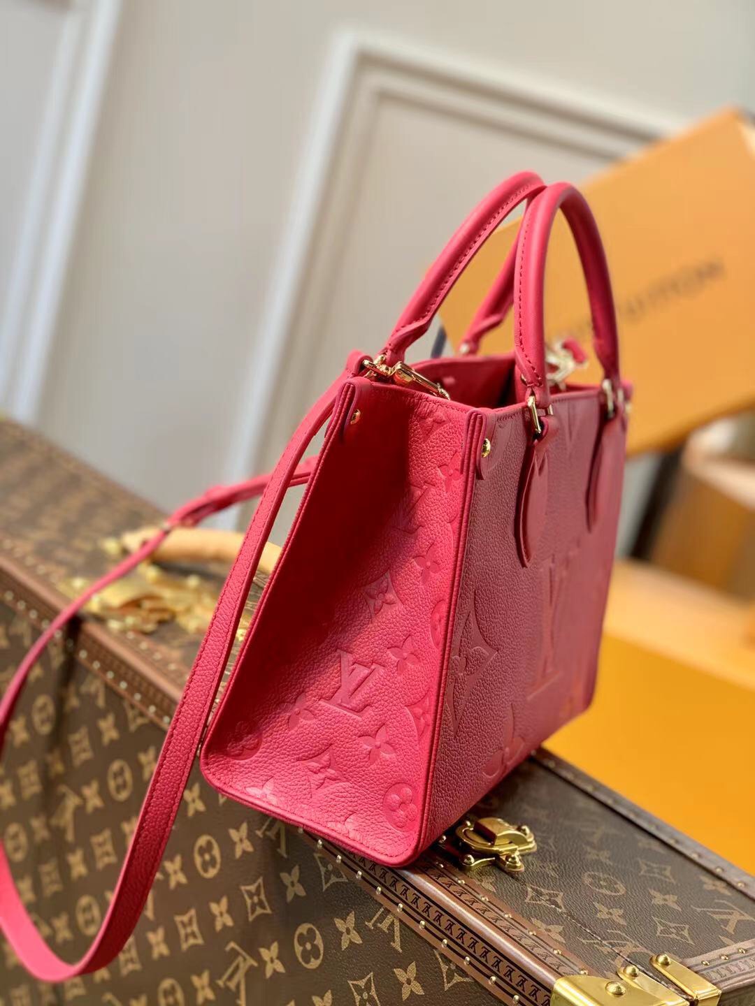 Louis Vuitton Onthego Handbag-28*11*19CM