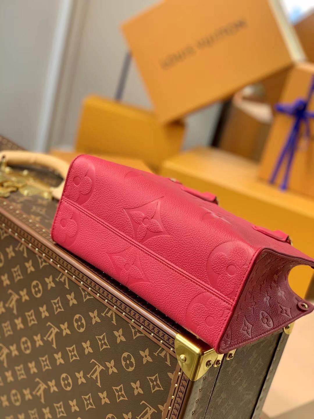 Louis Vuitton Onthego Handbag-28*11*19CM