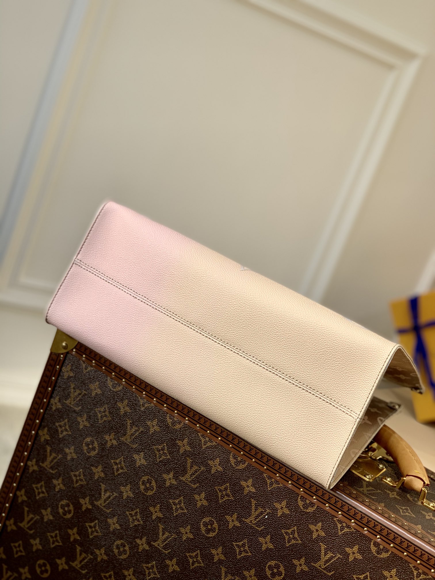 Louis Vuitton Onthego Handbag-25*19*11.5 CM