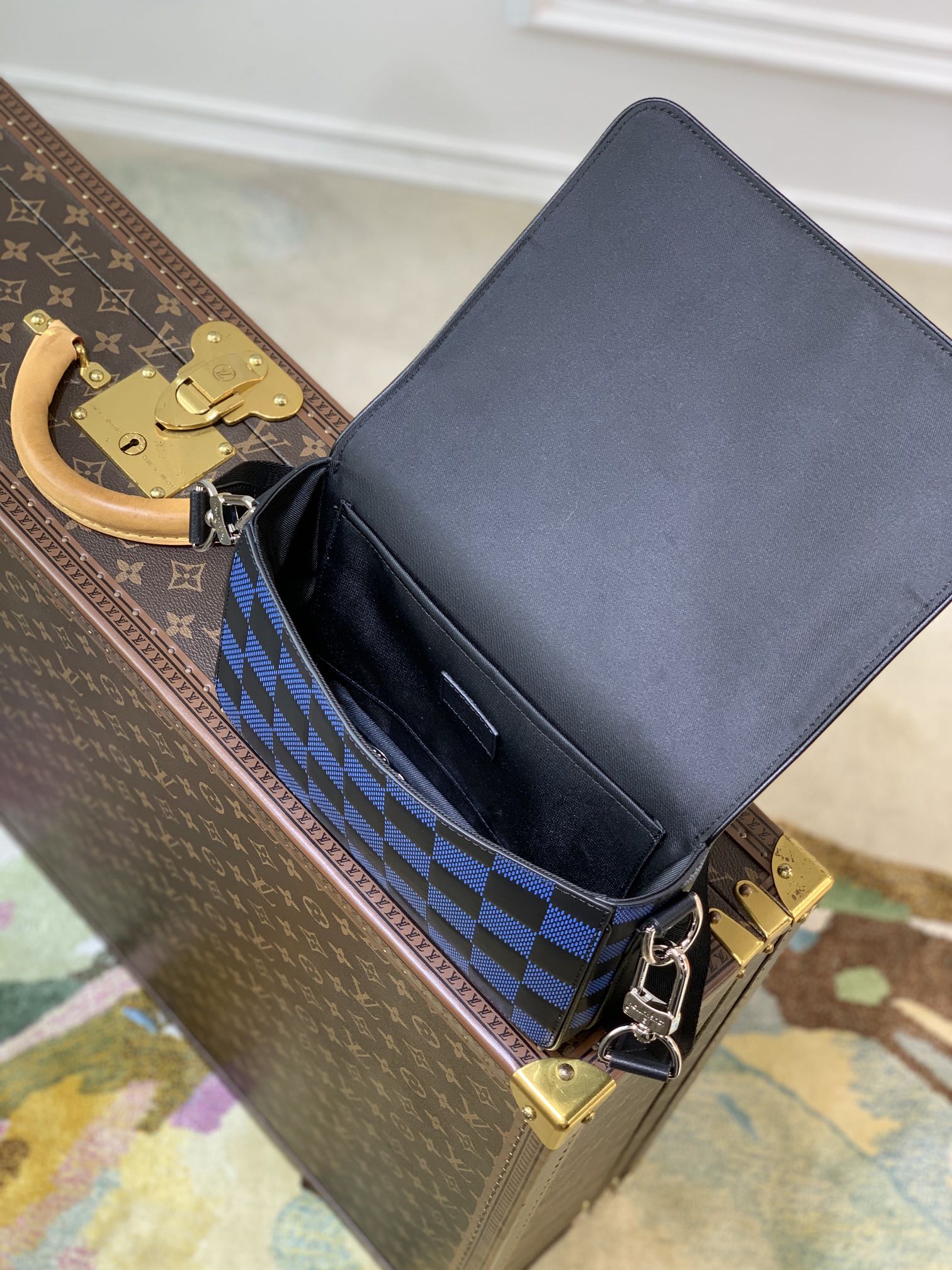 Louis Vuitton Studio Messenger Bag-23.5* 14*5 CM
