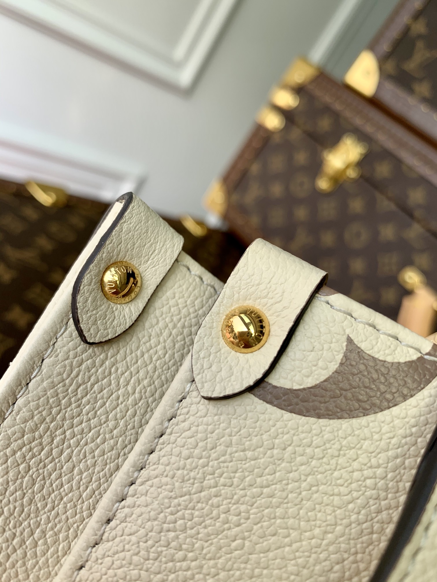 Louis Vuitton Onthego Handbag-28*11*19CM