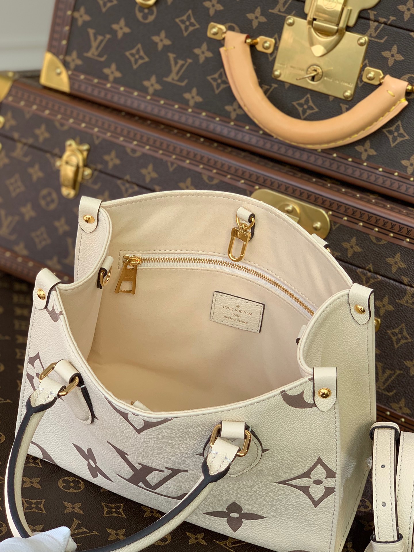 Louis Vuitton Onthego Handbag-28*11*19CM
