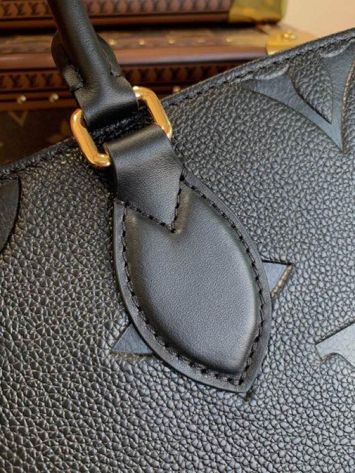 Louis Vuitton Onthego Handbag-25*19*11CM
