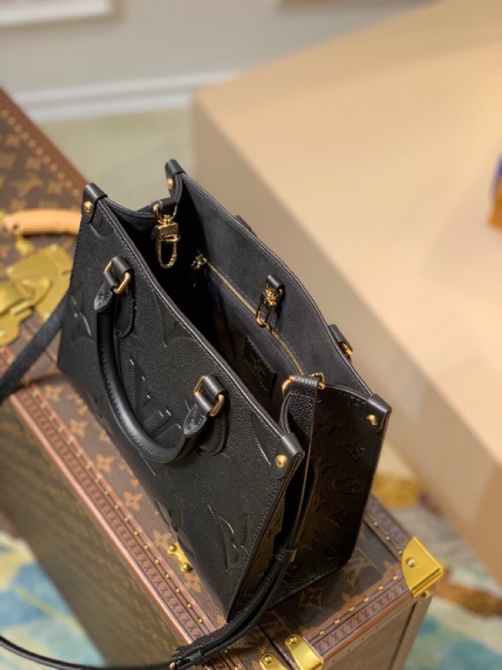 Louis Vuitton Onthego Handbag-25*19*11CM